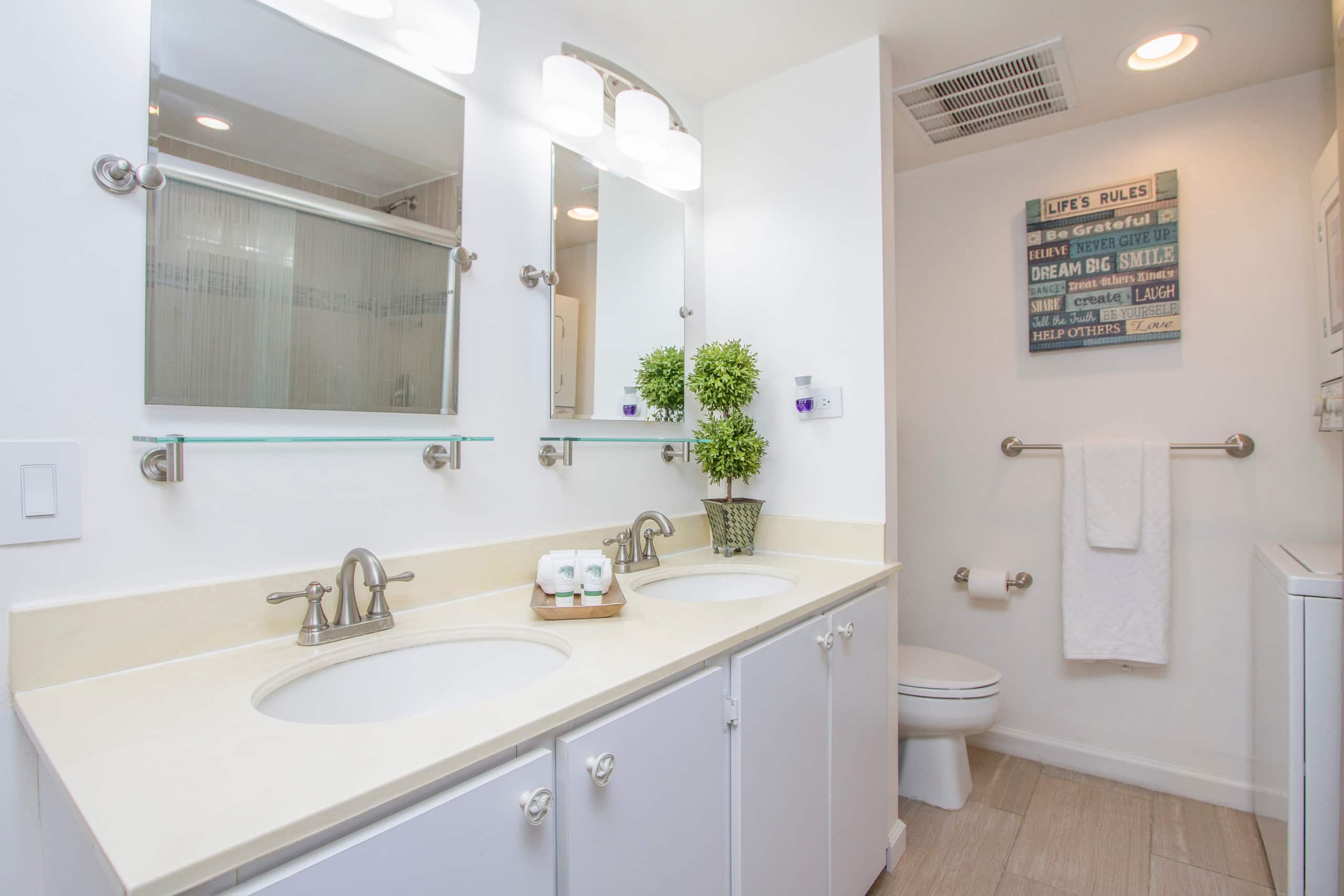 Condo in Honolulu · ★4.91 · 1 bedroom · 1 bed · 1 private bath - Image 1