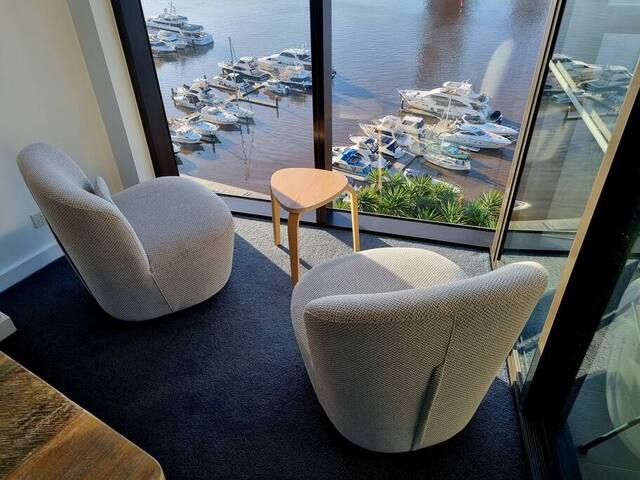 Luxe Waterfront.Melbourne gallery image 3