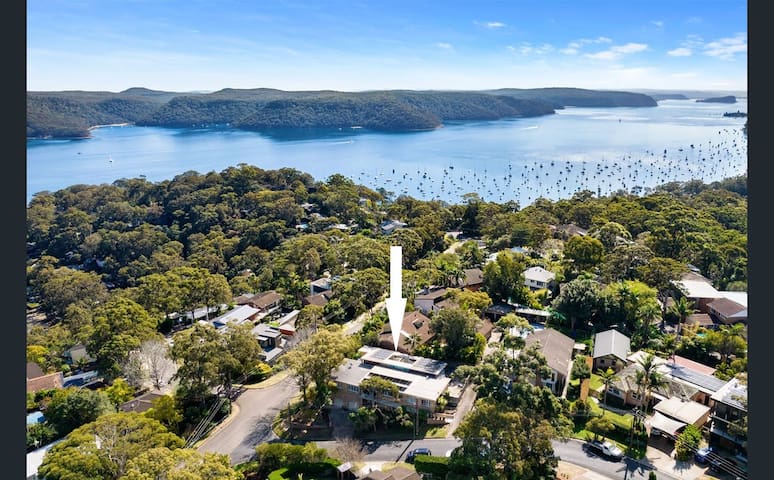 Sundowners over Pittwater gallery image 5