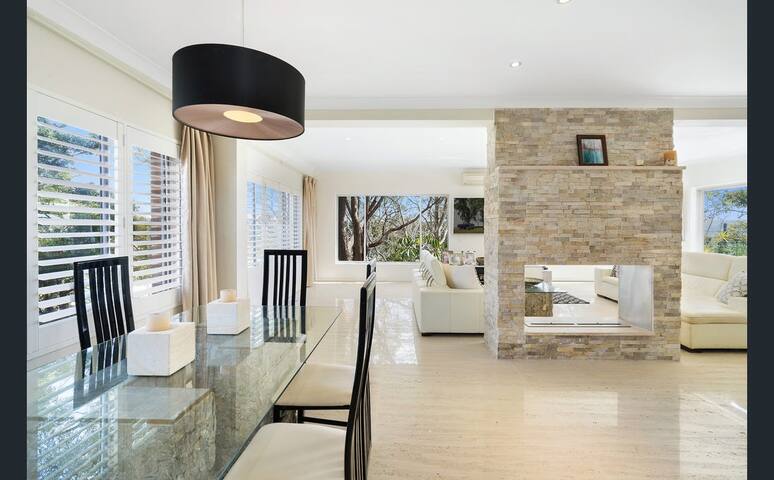 Sundowners over Pittwater gallery image 4