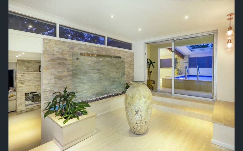 Watch the Sunsets over Pittwater gallery image 5