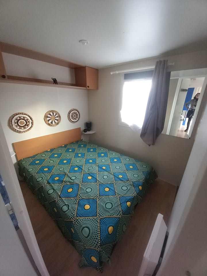 საძინებელი 1