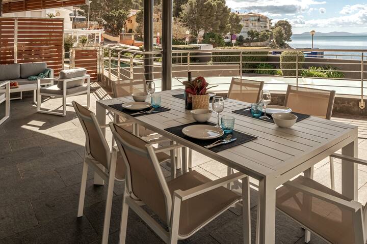 Apartamento con gran terraza en la playa
