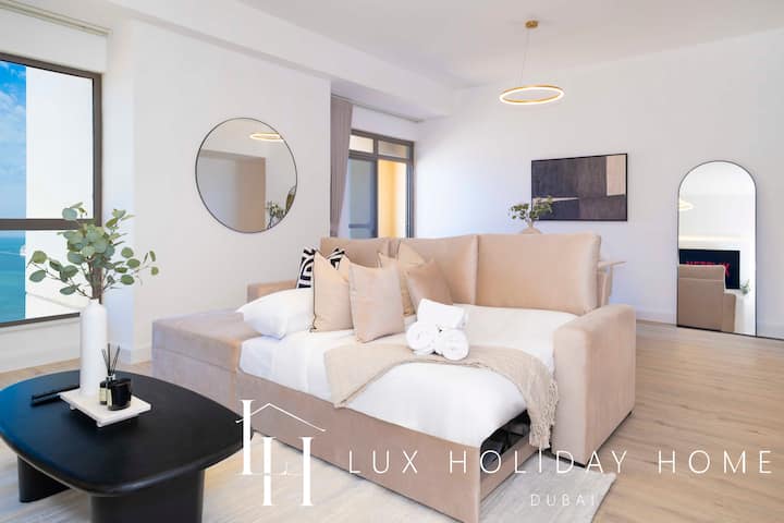 Lux | The Dubai Eye Sea View Suite - Dubai