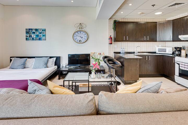 Apricus Holiday Homes Rentals LLC
 managed Airbnb listing 1