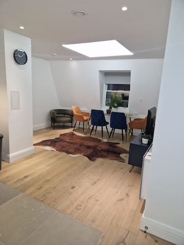 Belgravia Residence 2B 3