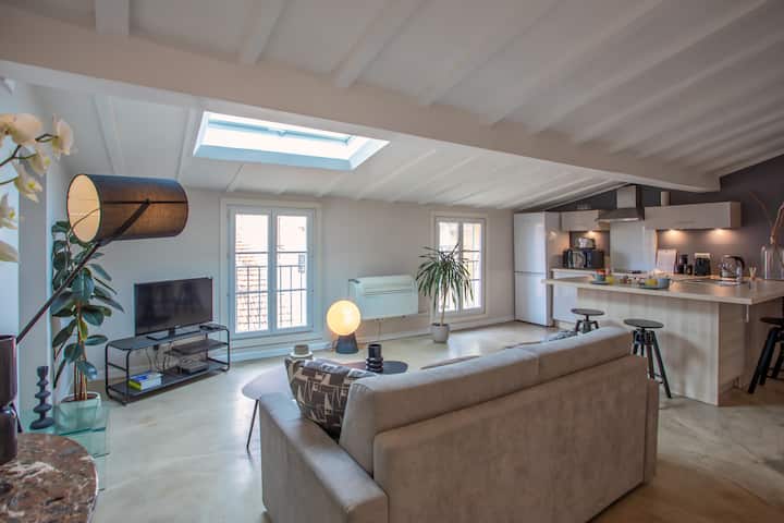 Heart Of Oldtown 2 Min From The Beach- Ac & Charm - Nice