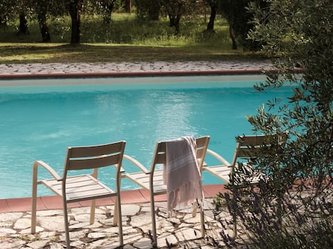 Colle ai Lecci: Design Apartment in Tuscany