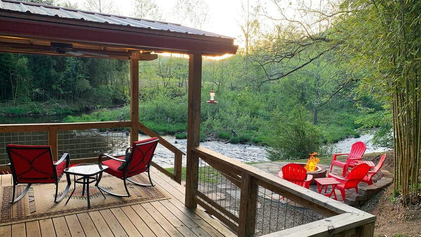 Lamplighter Realty managed Airbnb listing 2