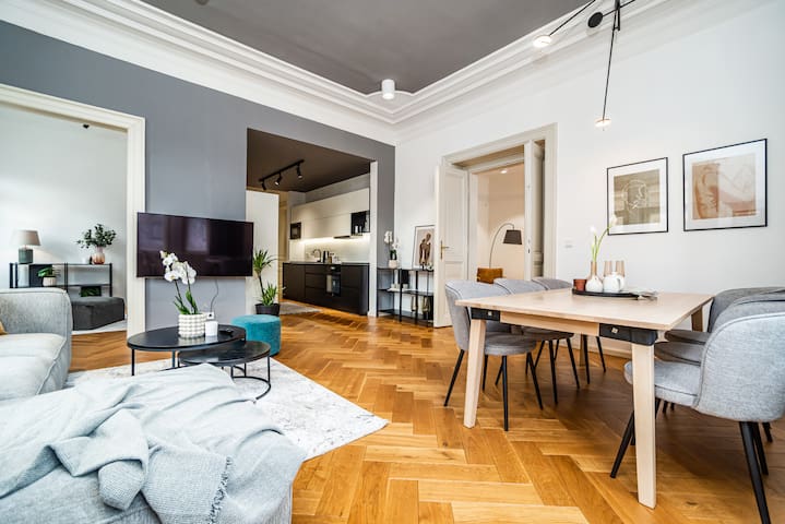 Luxurious 3bed very spacious apt in the best area gallery image 4