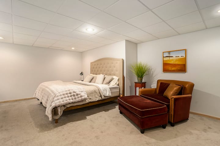 საძინებელი 1