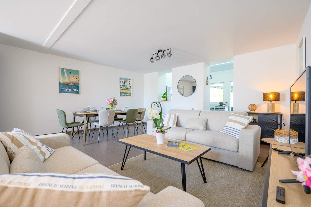 Airbnb performant: Villa Marcel, charm 10 min walk to the center à La Rochelle