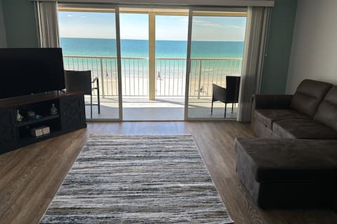 Successful Airbnb property: Freshly Remodeled Oceanfront Condo! in Indian Shores