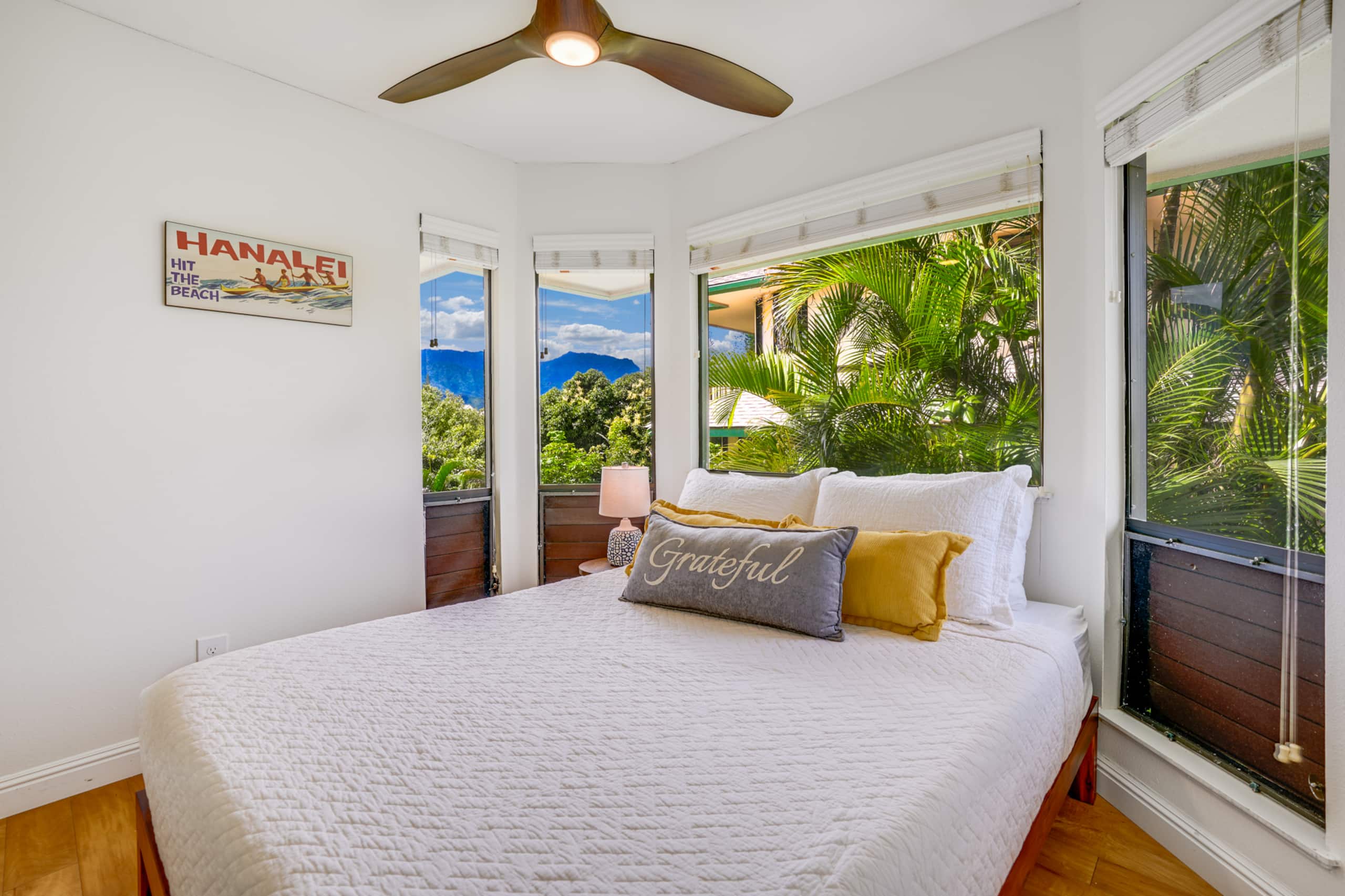Home in Princeville · ★4.91 · 3 bedrooms · 3 beds · 2.5 baths - Image 20