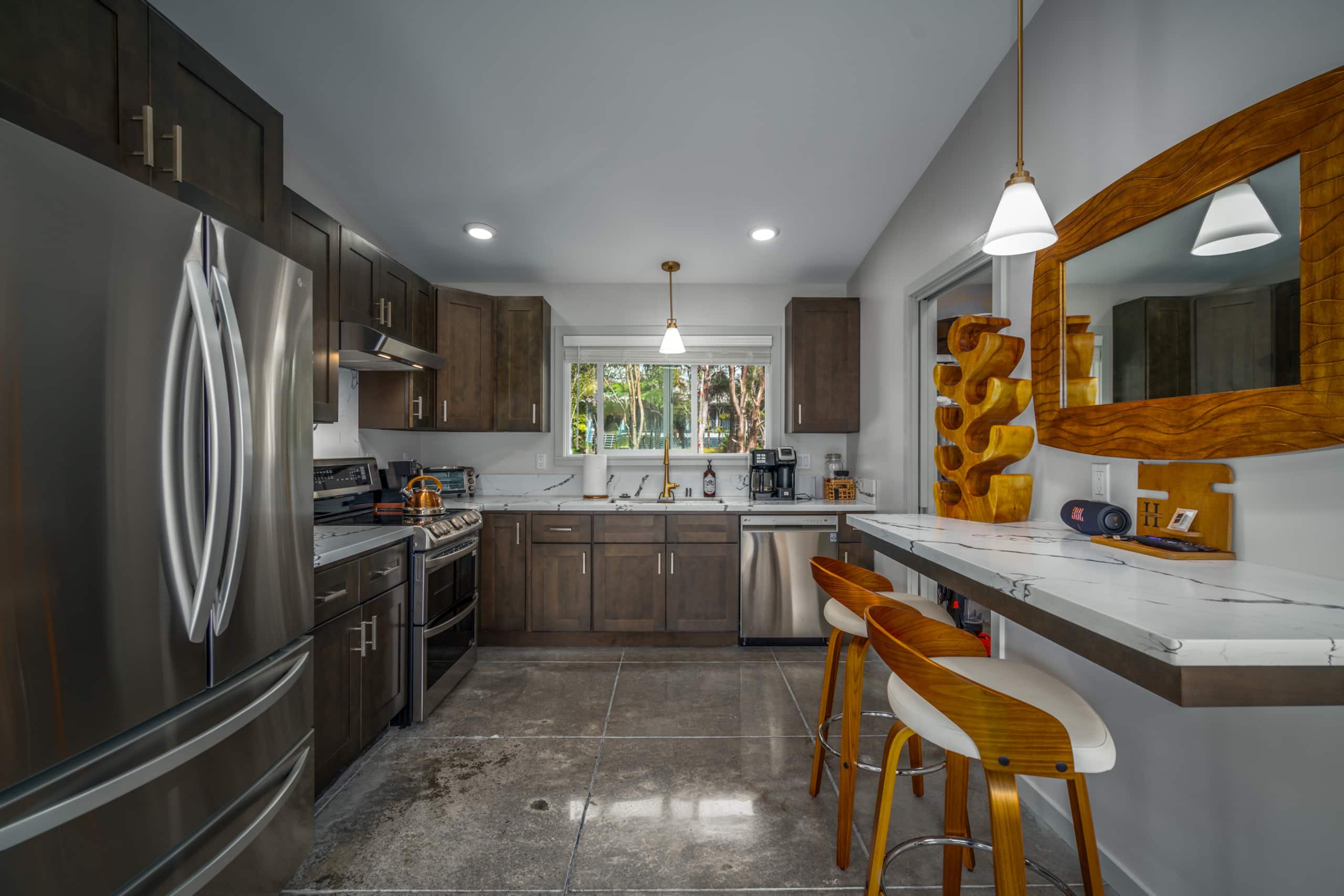 Home in Volcano · ★4.89 · 1 bedroom · 1 bed · 1 bath - Image 4