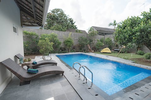 Griya Sekar 4 BR Private Pool