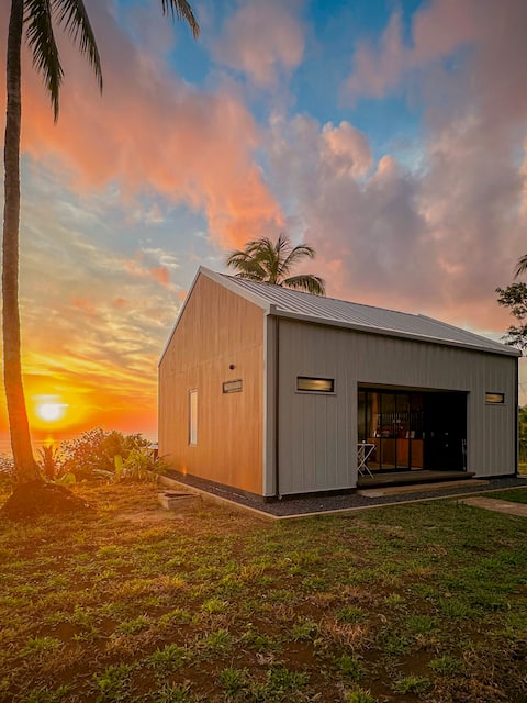 Big Cabin w/ Hot Tub | 8Pax | @Manado