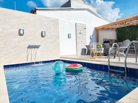 Luxury House : Rooftop | Pool | HotTub |Steam Bath