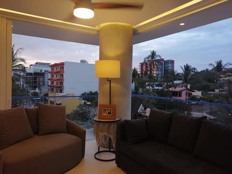 Successful Airbnb property: Bucerías Condo 1/2 block from the beach! in Bucerías