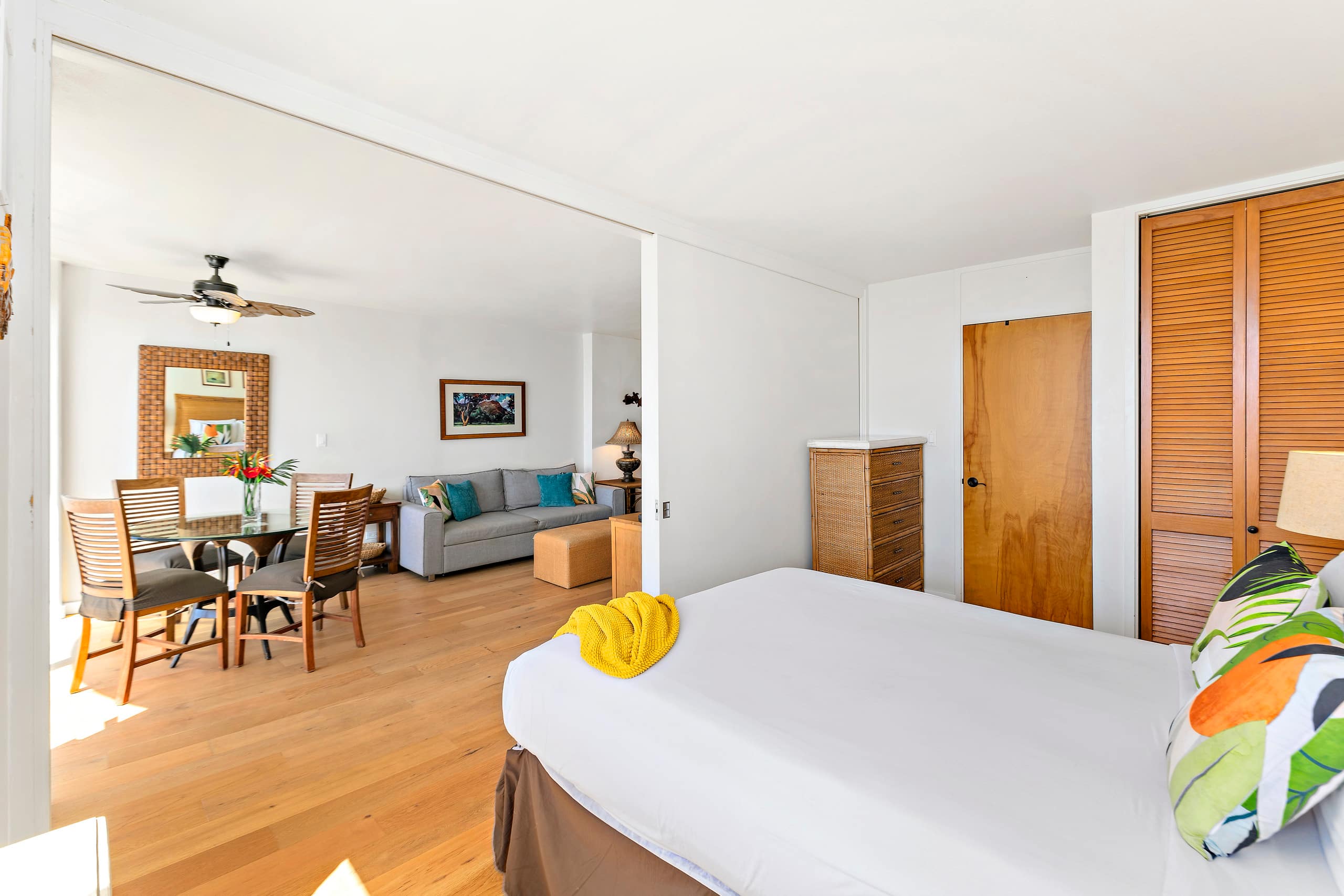 Condo in Honolulu · ★4.76 · 1 bedroom · 2 beds · 1 private bath - Image 21