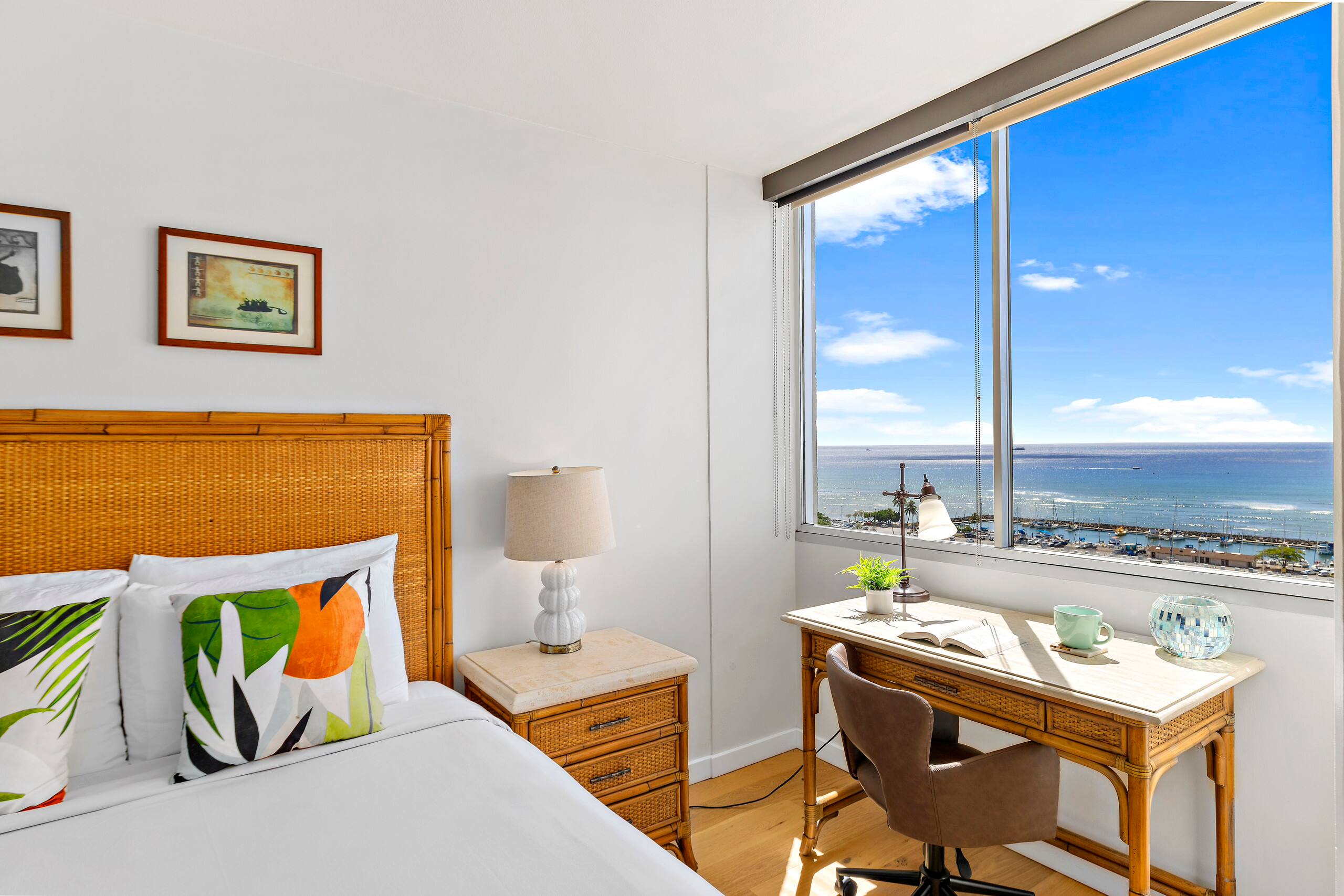 Condo in Honolulu · ★4.76 · 1 bedroom · 2 beds · 1 private bath - Image 19