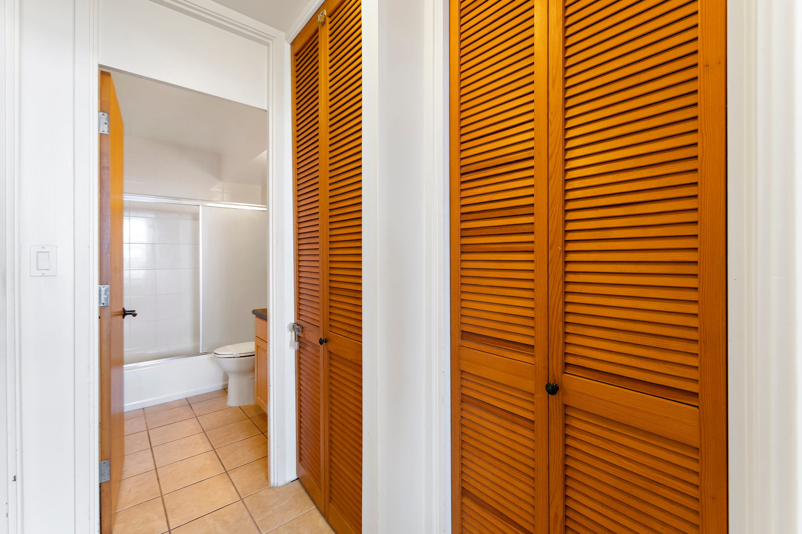 Condo in Honolulu · ★4.76 · 1 bedroom · 2 beds · 1 private bath - Image 26