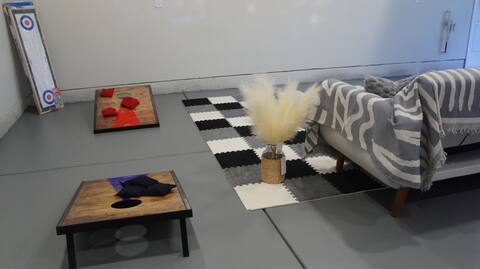 Movie room, games ; secluded sanctuary, EV charger