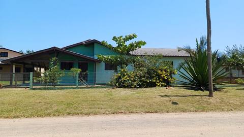7-bedroom house 300 meters from the sea.