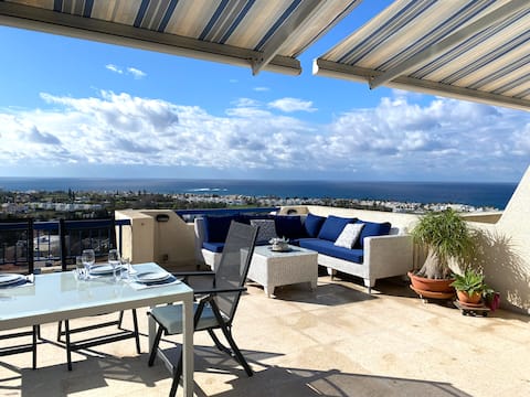 Amazing sea view, penthouse-style, great location