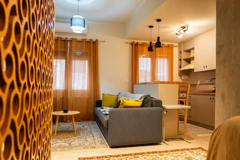 Popular Airbnb listing: Iggy's place in ΠΛΑΣΤΗΡΑ