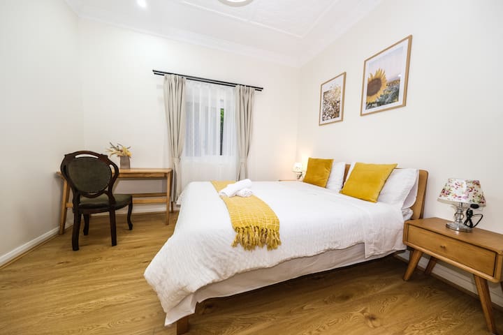 Sydney Burwood 4 bedroom Guest house