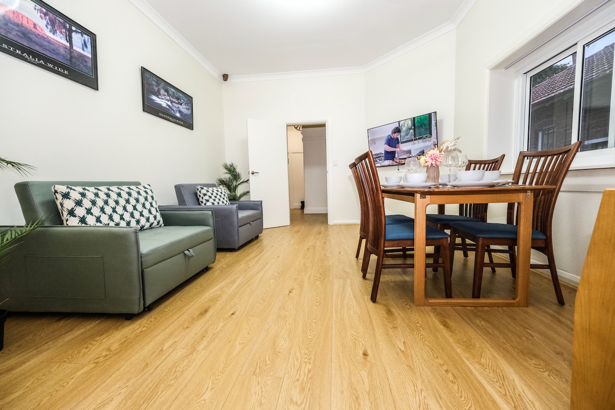 Successful Airbnb property: Sydney Burwood 4 bedroom Guest house in Burwood