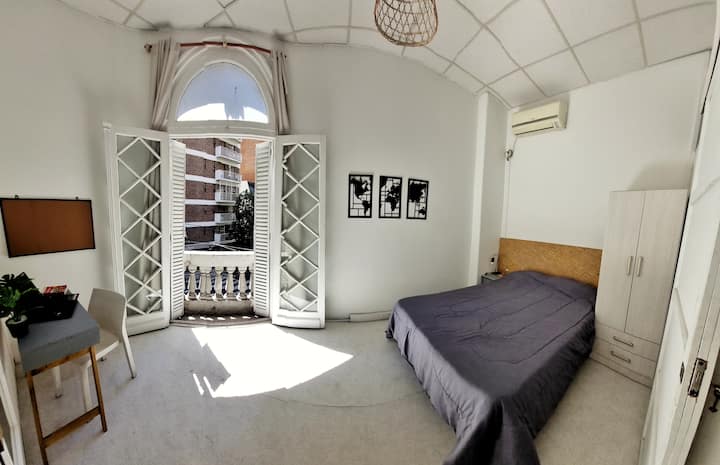 Quarto em casa compartilhada com ar-condicionado em Palermo
