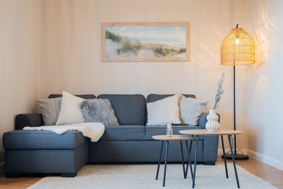 Кауч со функција за спиење за опуштени вечери