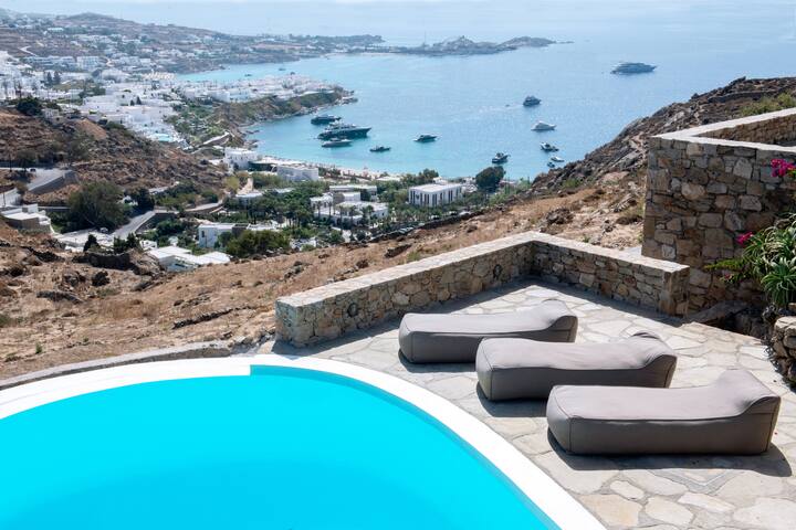 Private Heated Pool • BBQ • Villa Ammonite gallery image 4