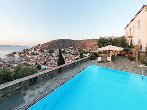 Classy Villa in Hydra, Amazing View & Private Pool