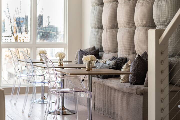 Stella | Downtown Gulch | 7 Min Drive to Broadway! gallery image 2