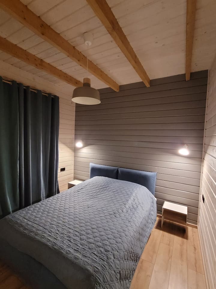 dhoma e parë e gjumit