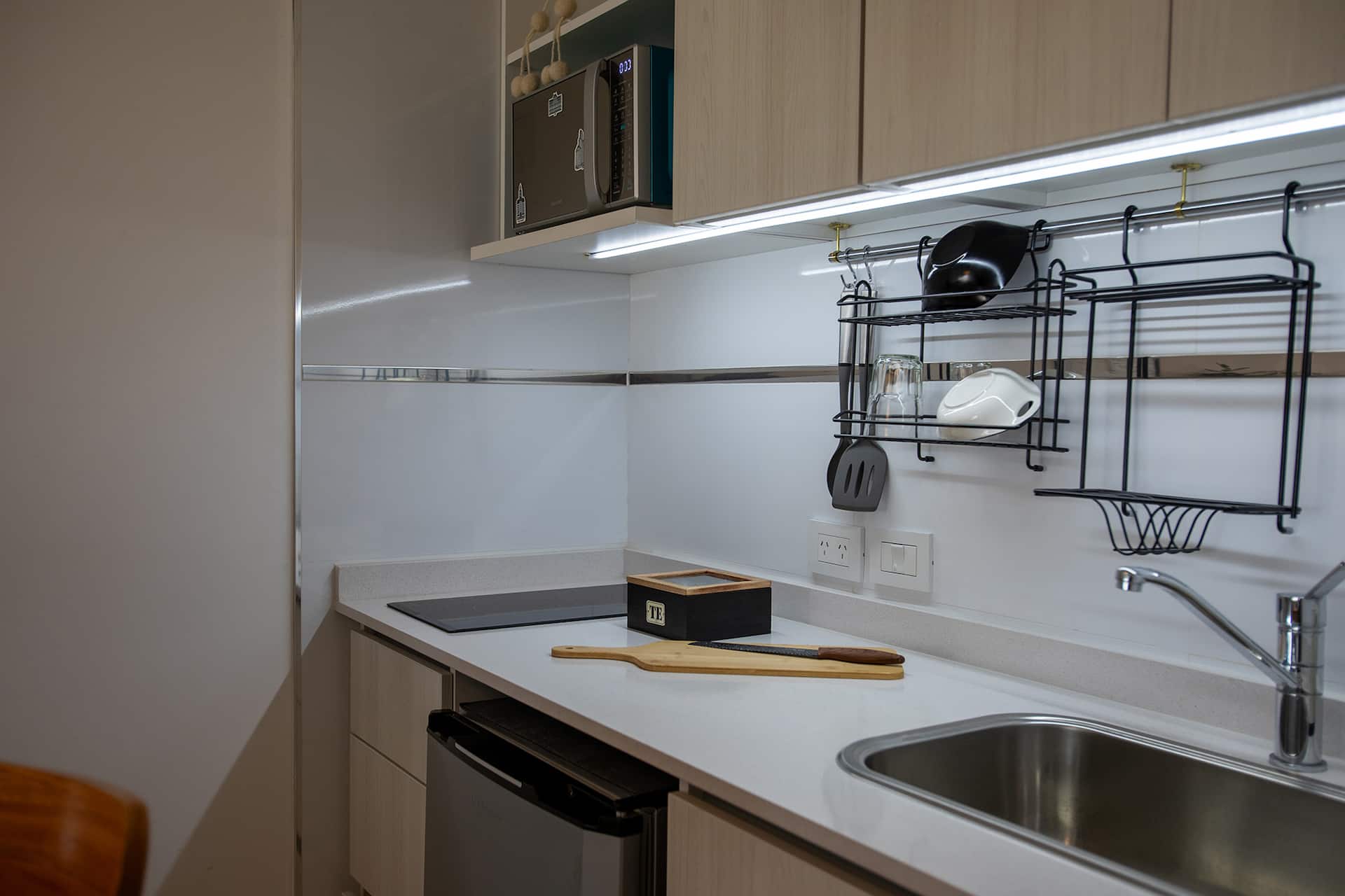 Furnished studio with parking in Monserrat
