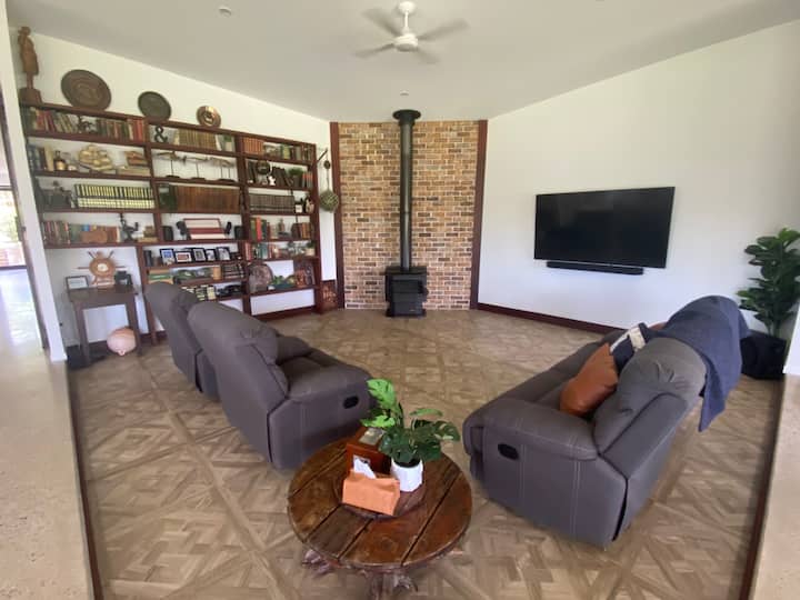 Farm With A View! Space For Everyone - Rockhampton