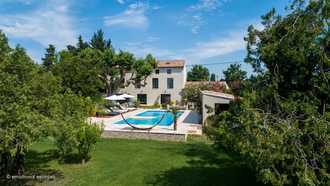 Le Mas Gaya - Provencal farmhouse
