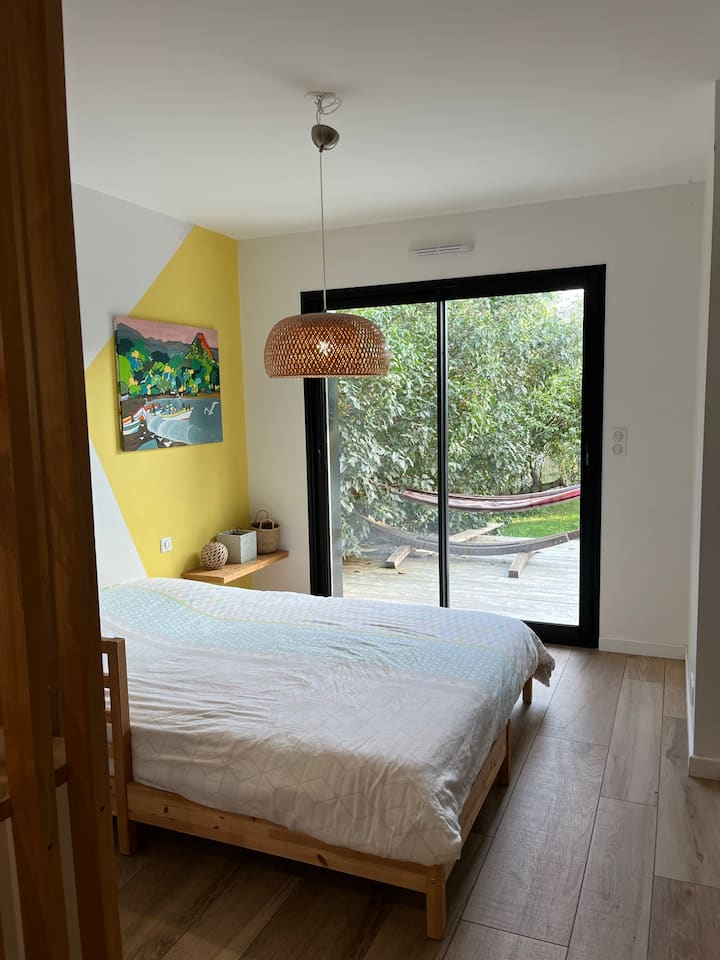 მასტერ ლუქსი ბაღის ხედით