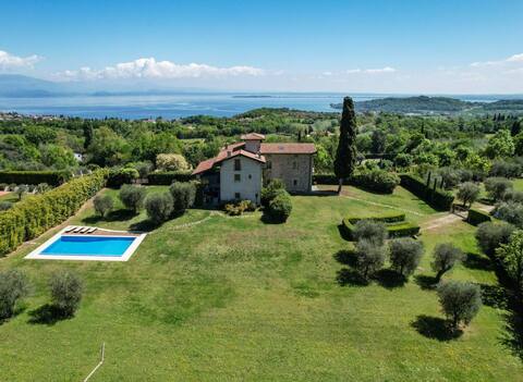 Villa Garda - Design + pool + lake view