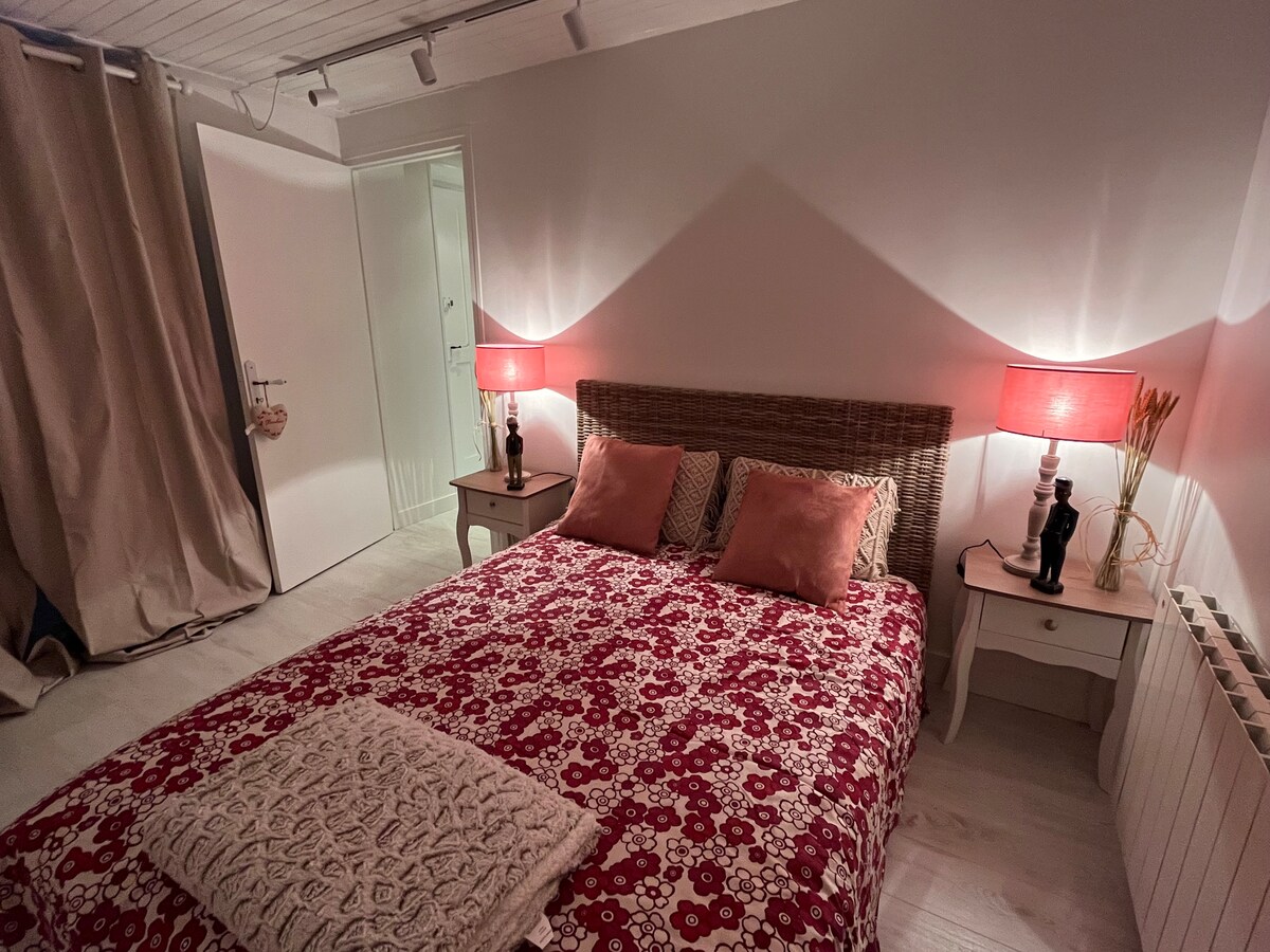 חדר קטן ליד בית הדייגים.