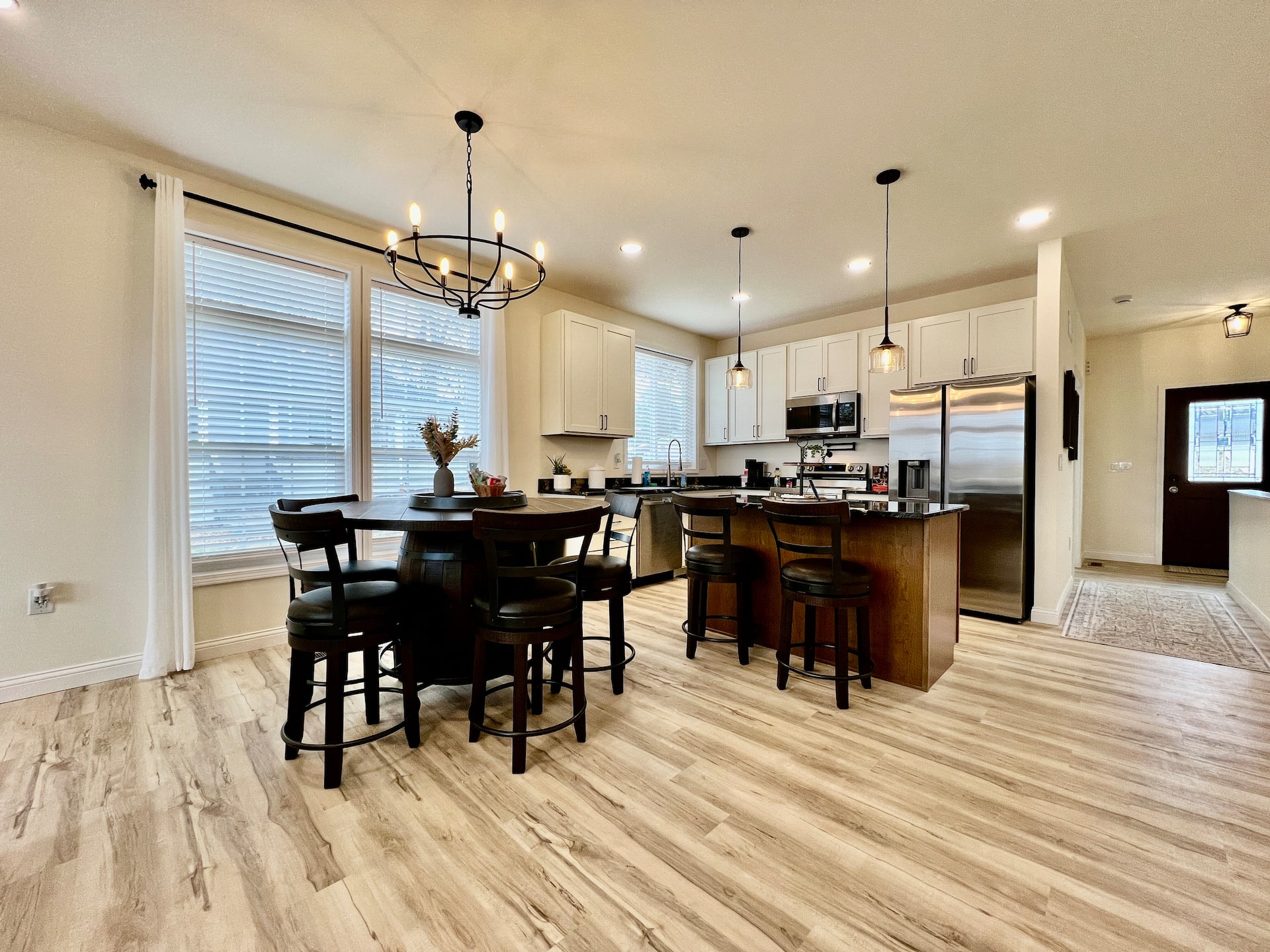 Beautiful NEW Ranch Home with a large deck and games