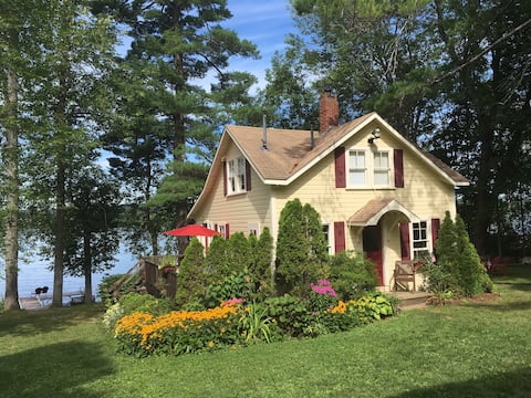 Two China lakefront cottages, hot tub & dock