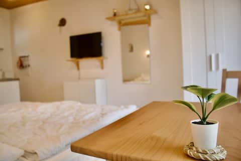 Popular Airbnb listing: Gartenbungalow 1 - Strandvogtei in Sellin