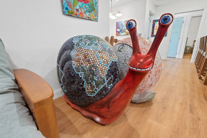 Jetted Tub, King, Steam Rm, Museum, Zoo, City Park gallery image 3