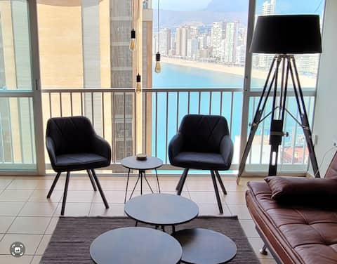 Anuncio de Airbnb popular: Apartment for max 4 persons near beach in Benidorm en Benidorm
