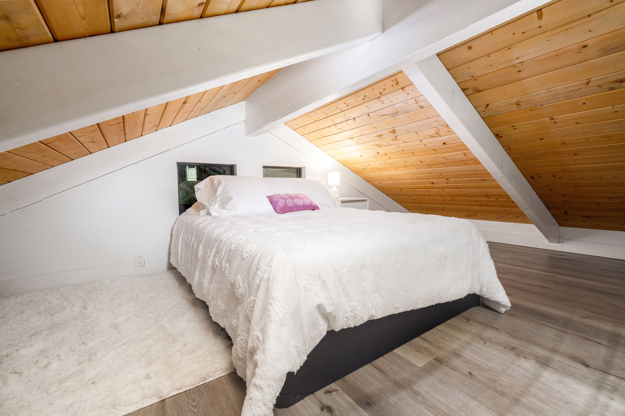 Guesthouse in Kailua-Kona · ★4.95 · 2 bedrooms · 2 beds · 1 shared bath - Image 10